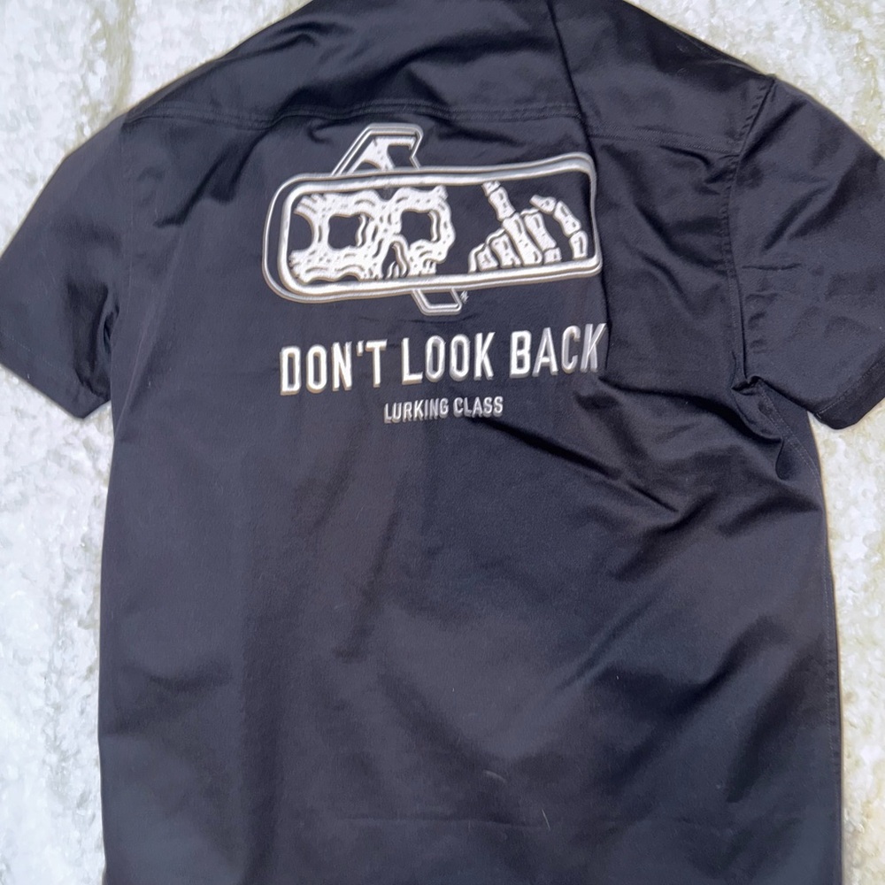 Men's Black Short Sleeve Zip - Picture 3 of 5